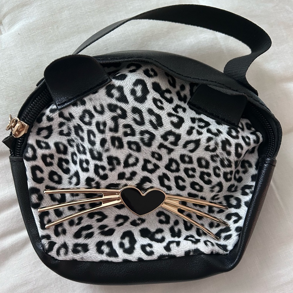 Kitty purse or makeup bag NWT